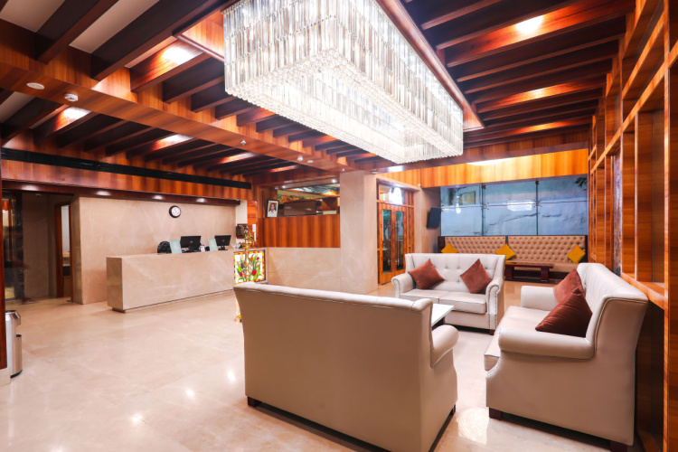 RKN Grand Hotel