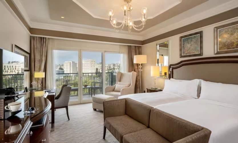 Deluxe Twin room with balcony