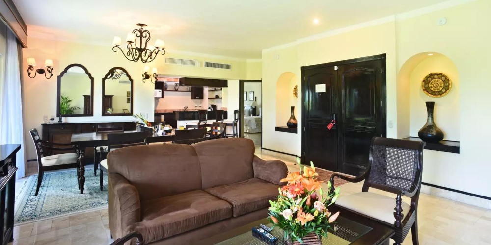 Royal LevelSuite