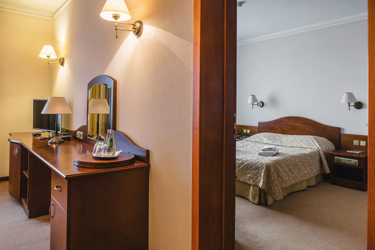 1 Bedroom Double Apartment