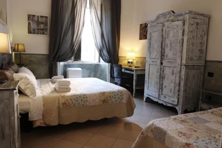 Triple room