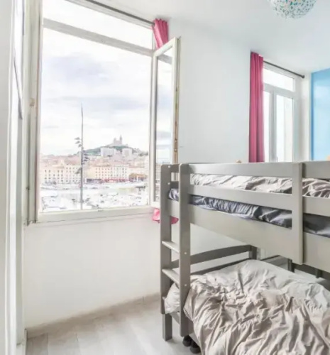 Bed in Dorm