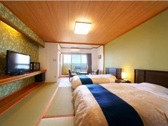 Japanese-Western-Style with Semi-Open-Air Bath room