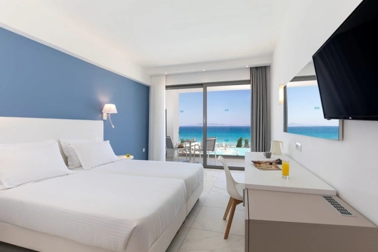 Executive Twin room with sea view