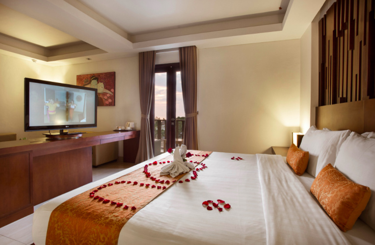 Honeymoon Suite