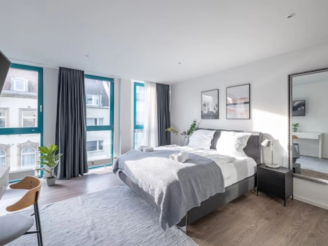 Business Double Suite L with street view