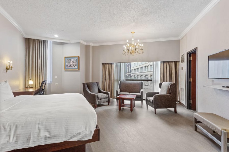 Double Suite