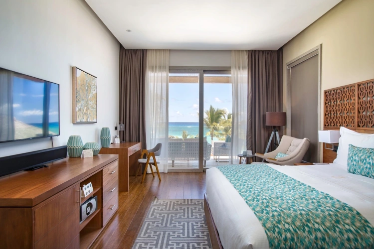 Deluxe Twin Suite beachfront