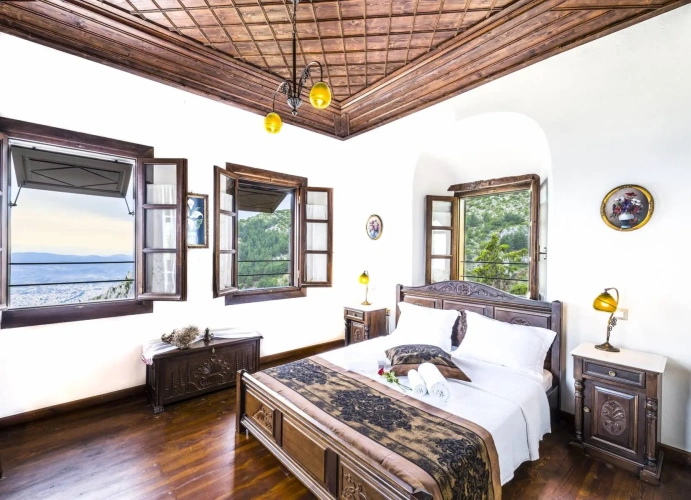 Deluxe Aethra Panoramic Double room with sea view and mountain