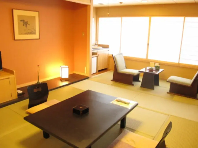 Japanese-style 12 tatami with shower room