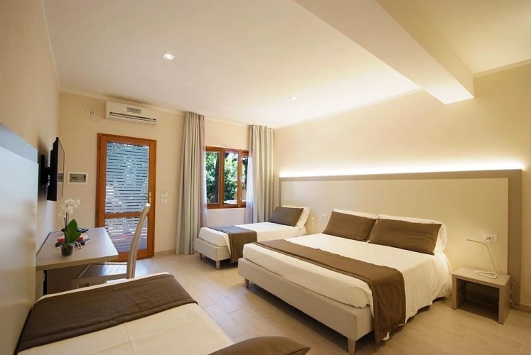 Standard Quadruple room