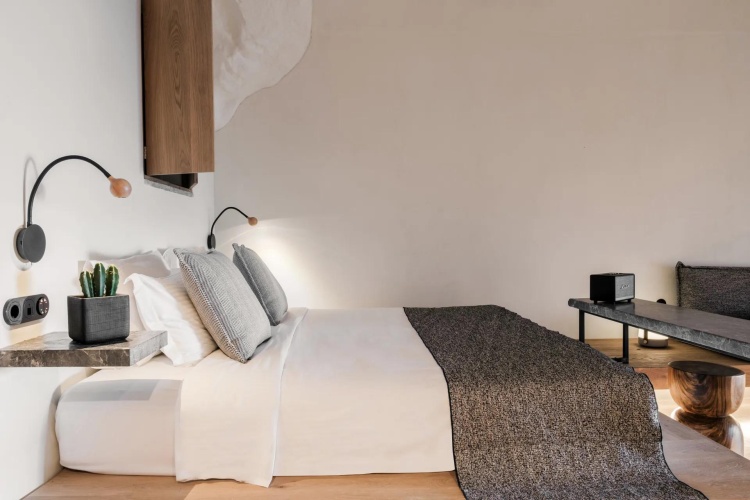 Cave with Private Pool Double Suite with sea view