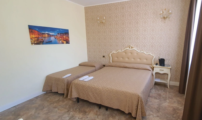 Deluxe with Jacuzzi Twin room