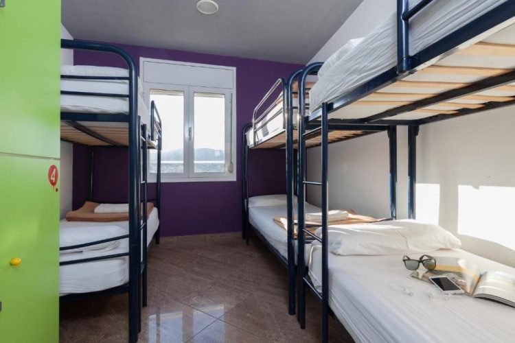 Bed in Dorm