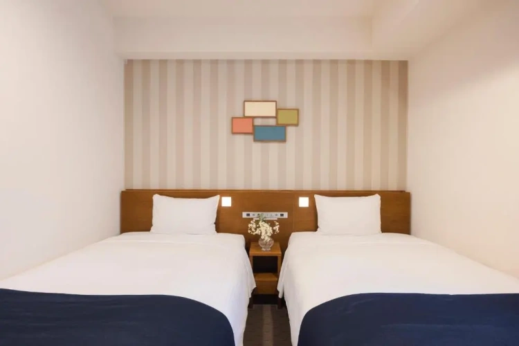 Twin room