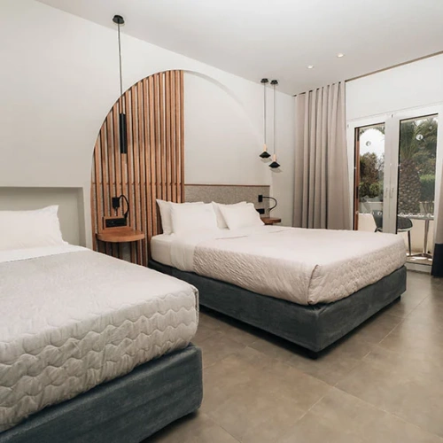 Triple room