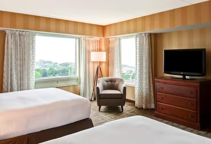 2 Bedrooms Twin Suite with view