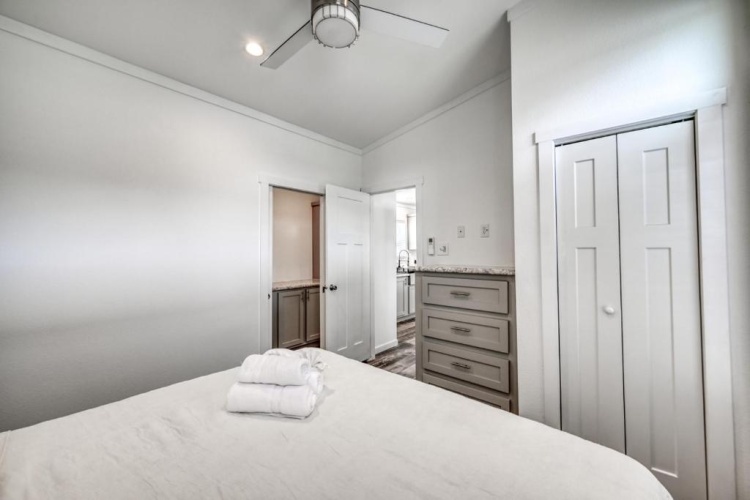 1 Bedroom Double Holiday Home