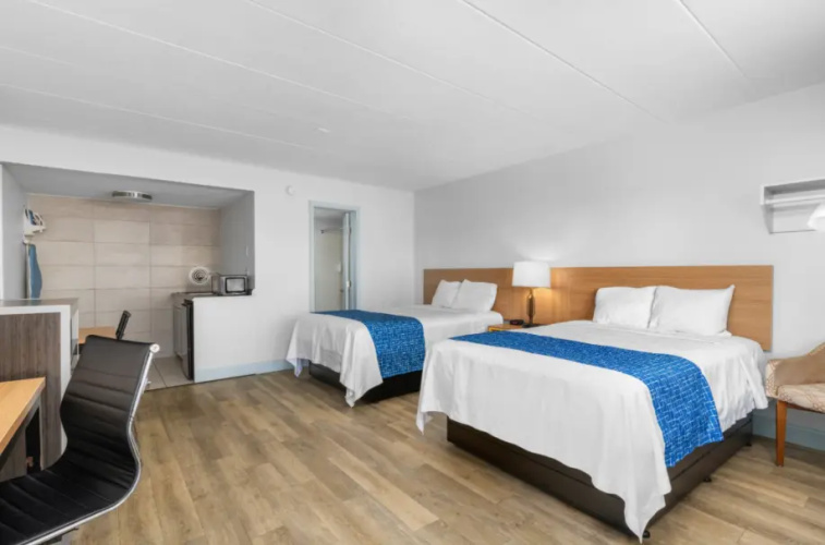 Kitchenette Twin room