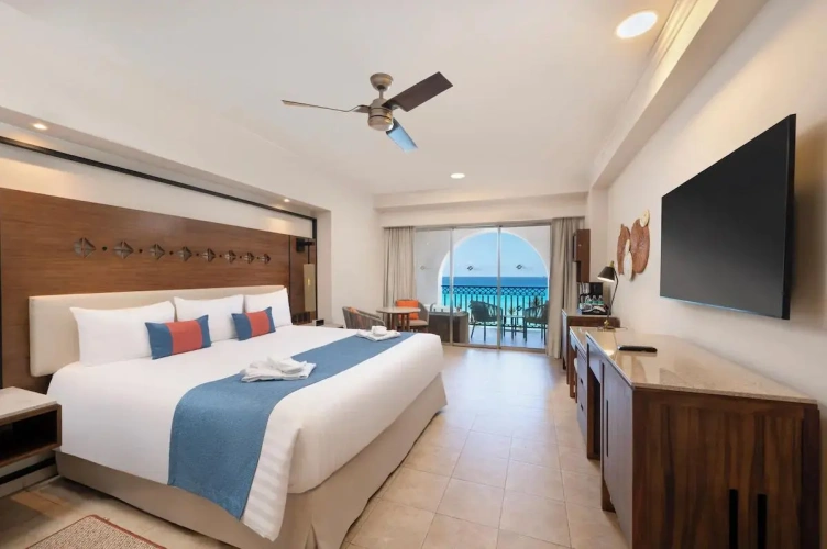 Deluxe with Jacuzzi Double room with ocean view