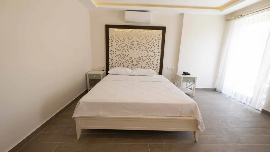 Royal room