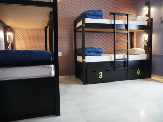 Standard Sextuple room