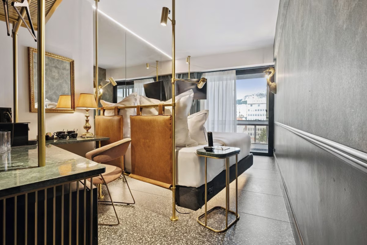 Skylark Hotel, Athens