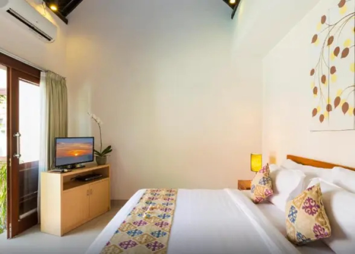 2 Bedrooms Villa