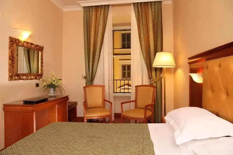 Serena Hotel