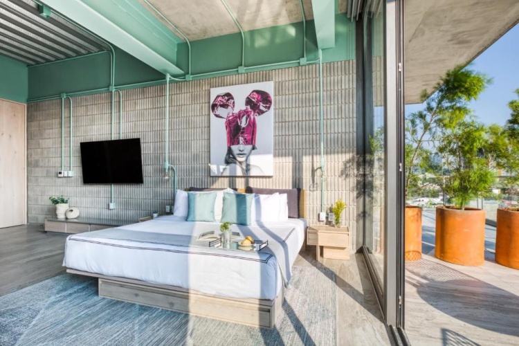 Premium Double Suite with balcony