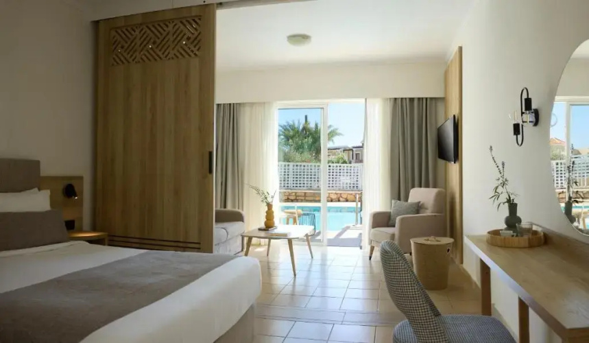 Kiotari Miraluna Beach Resort