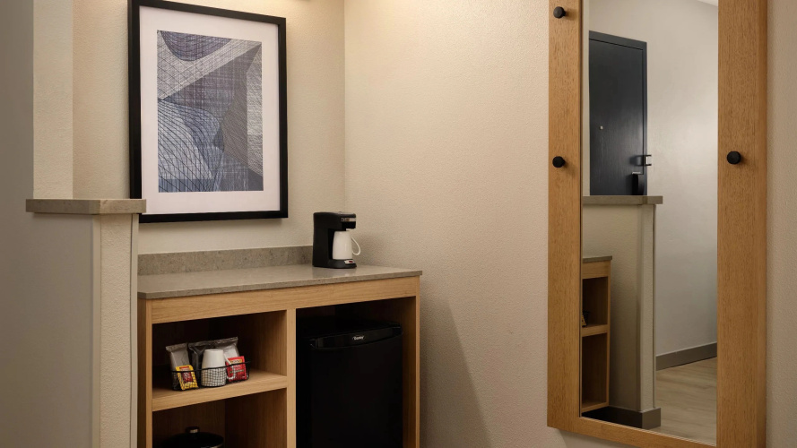 Hyatt Place Tampa Airport/Westshore photo 11