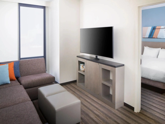 1 Bedroom Accessible Double Suite