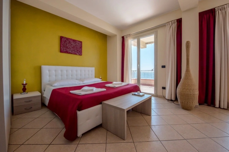 Filicudi (Suite Superior) Double room