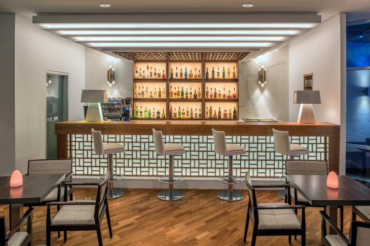 Mediterranean Beach Hotel photo 41