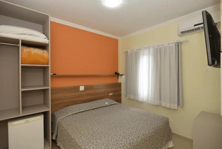 Lateral Double Suite