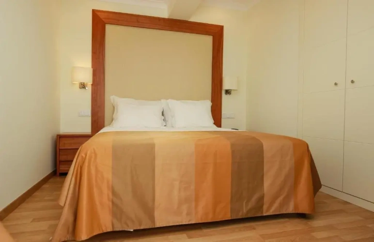 Glamour Twin Suite