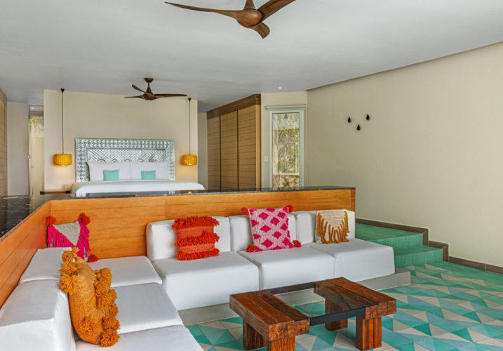 Premier Plunge Pool Double Suite oceanfront