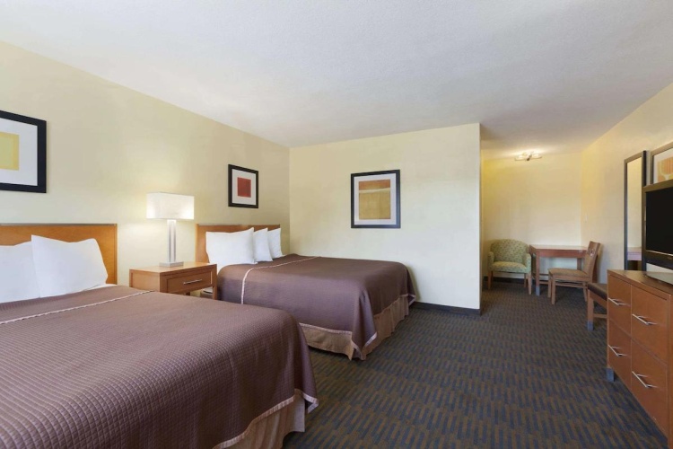 Twin room