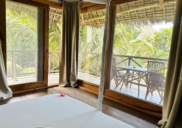 Jacuzzi Double Suite with pool view