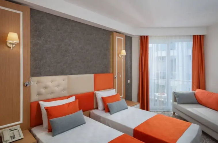 Superior Double room with partial sea view