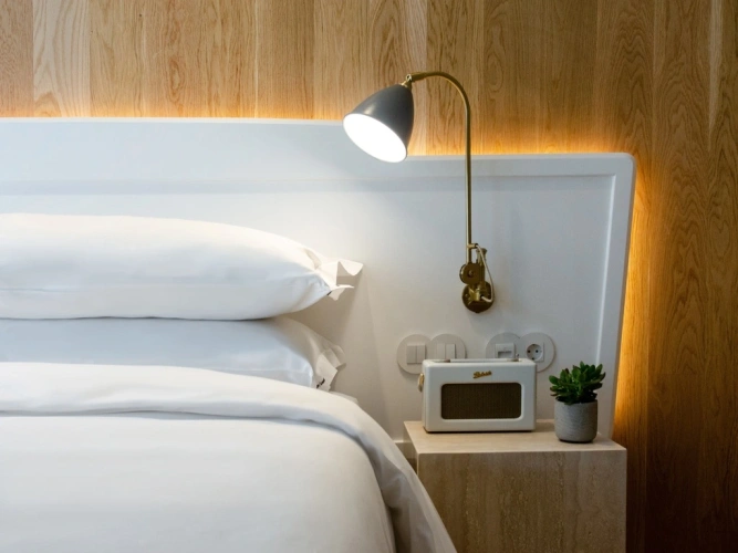 Contemporary Standard Small Single room