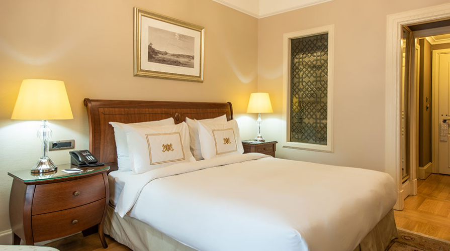 Deluxe Pera view Double room
