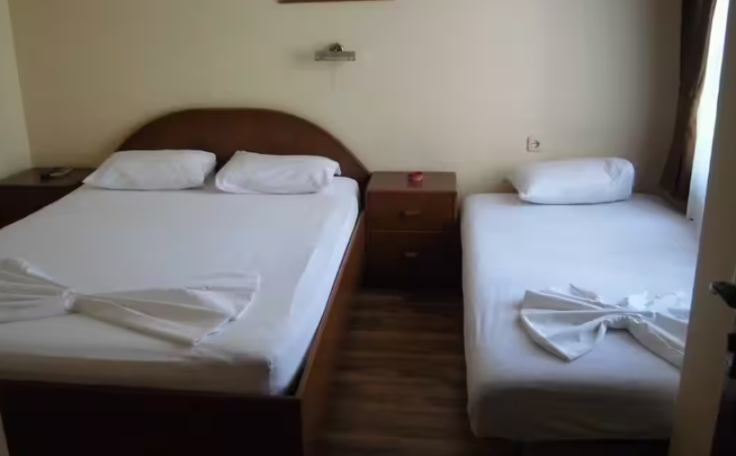 Economy Triple room