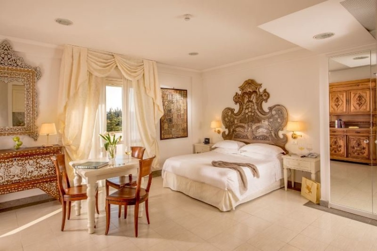 Small Classic Double room