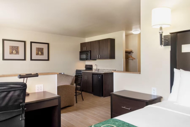 Double Studio Suite