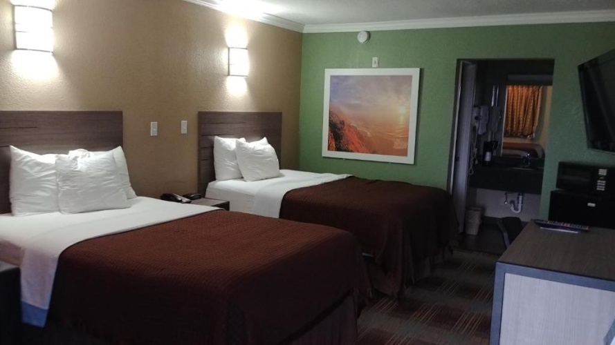 Quadruple room