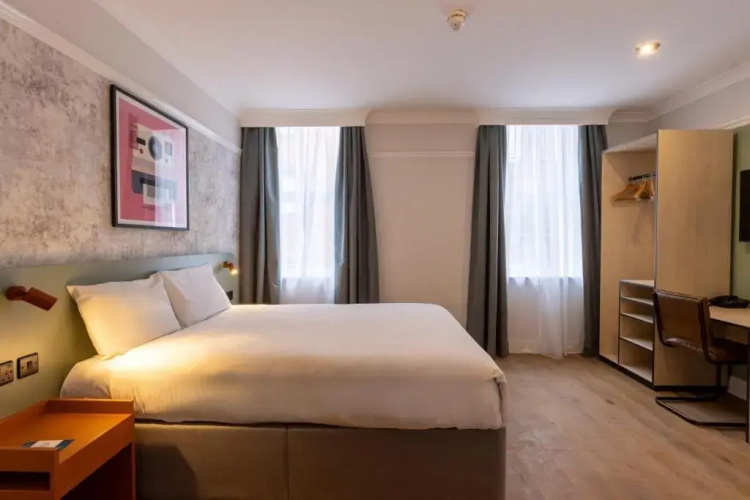 Garner Reading City Centre by IHG