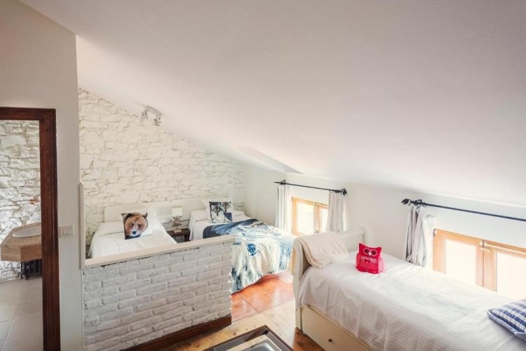 Triple room