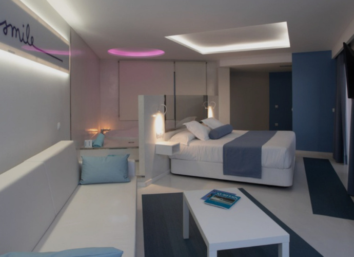 Double Sky Suite